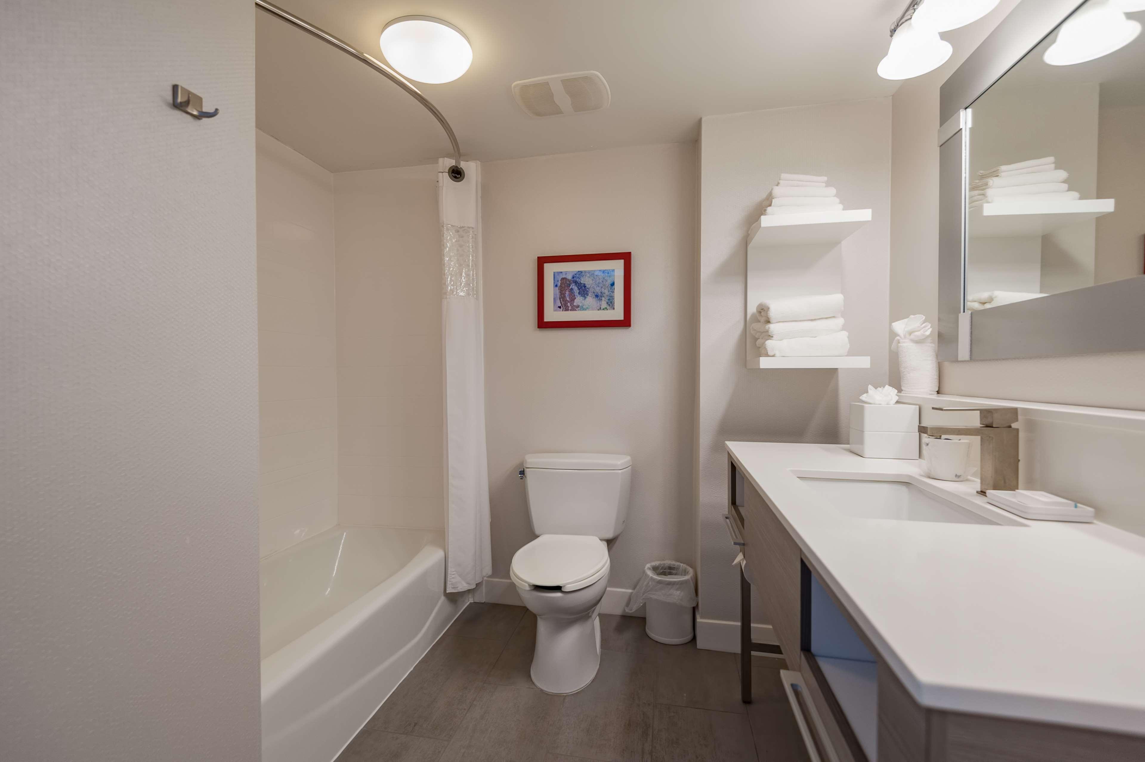 Hampton Inn East Windsor Ngoại thất bức ảnh