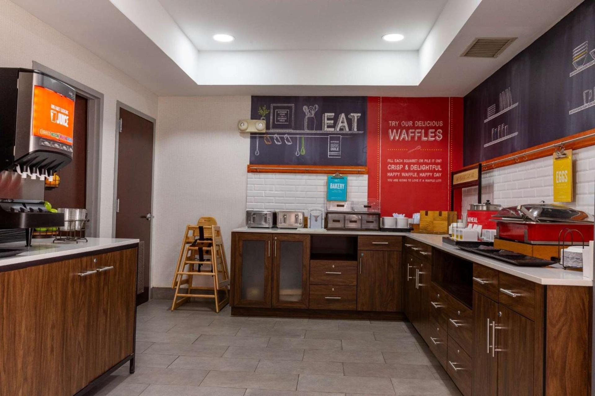 Hampton Inn East Windsor Ngoại thất bức ảnh